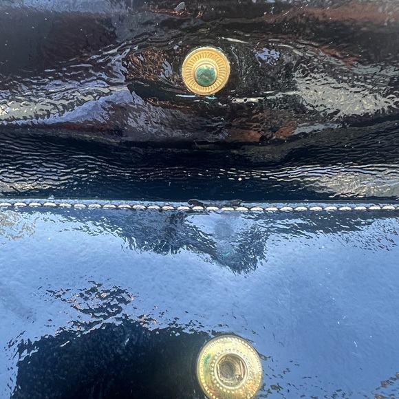 Dooney & Bourke Black patent Leather Medium Wallet - Picture 3 of 13